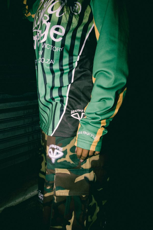 ELPATRON x AESTHETIC USIKO LONG SLEEVE COLLAB TEE